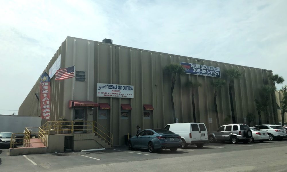 Lorenzo Cafeteria