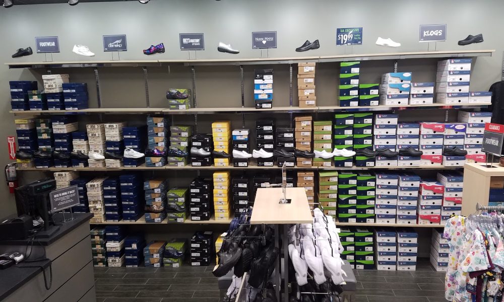 Uniform Advantage