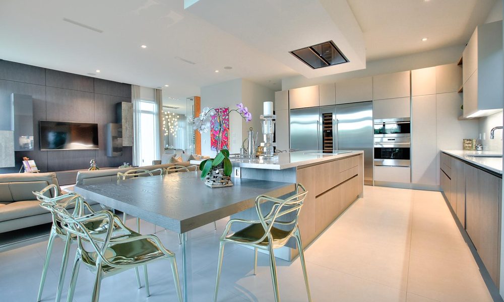 Veneta Cucine Doral by Plaza Design Furniture