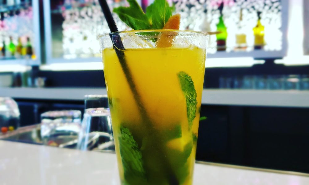 WXYZ Bar & Lounge