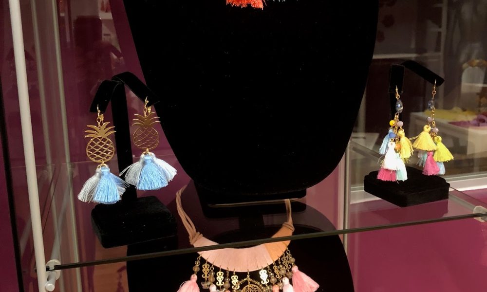 Alhambra Accessories