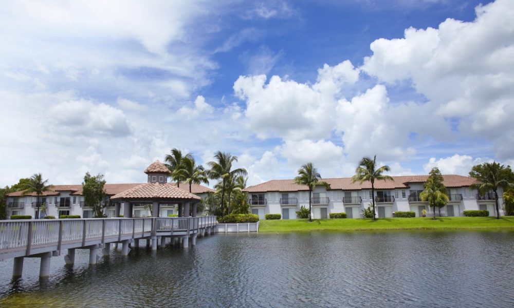 Camden Doral Villas Apartment Townhomes