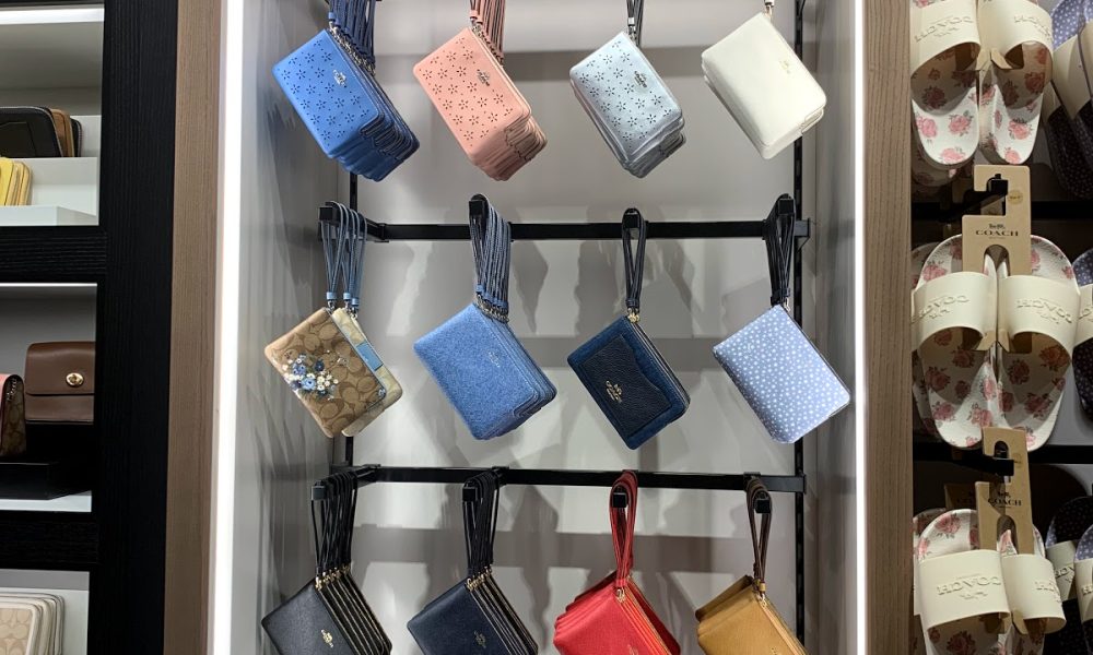 Coach outlet