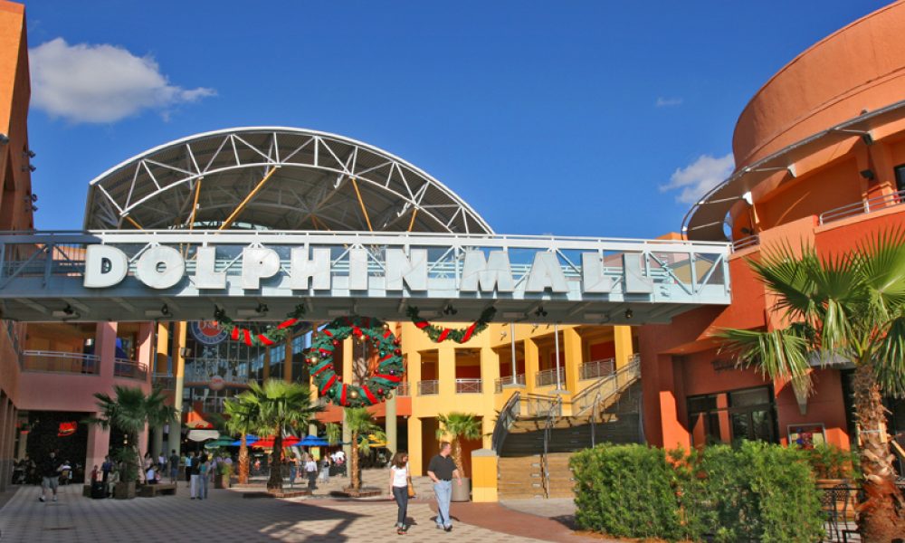 Cobb Theatres Dolphin 19
