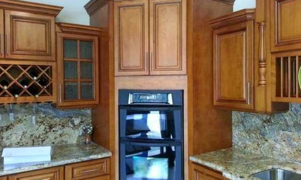 HIGH END CABINETS & COUNTER TOPS