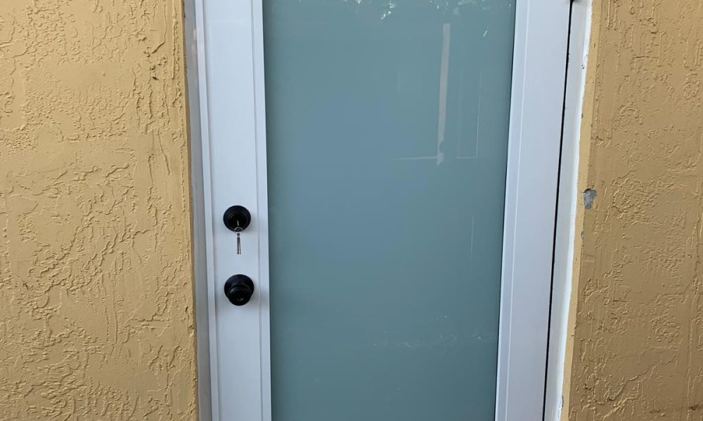 LUXURY WINDOWS CORP