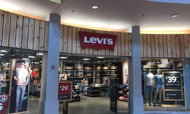 Levi’s Outlet Store at Dolphin Mall