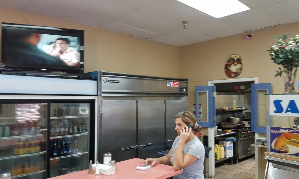 Lorenzo Cafeteria