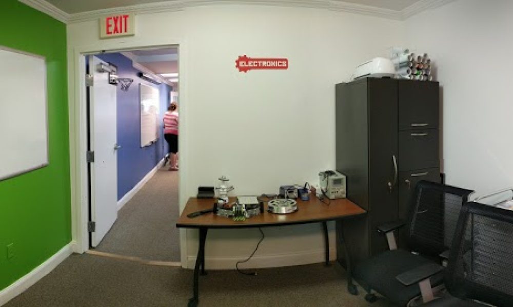 MakeMIA Makerspace