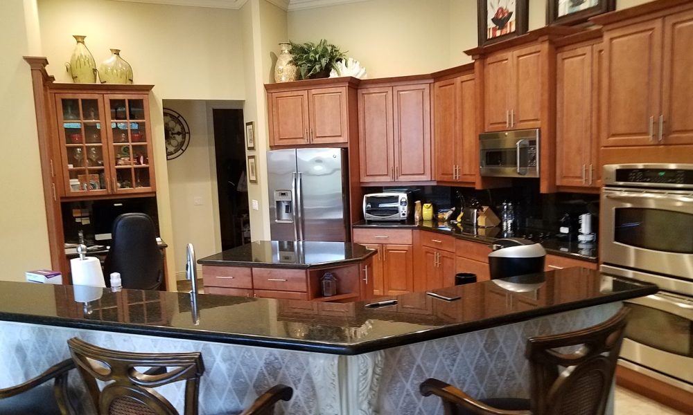 Napoles Cabinets
