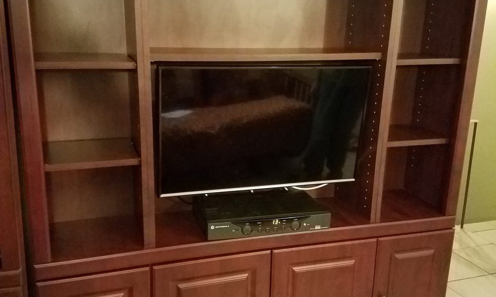 Napoles Cabinets